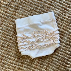 Kate quinn bloomers